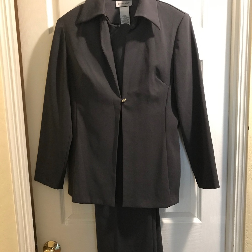 Breaking loose two piece women's suit